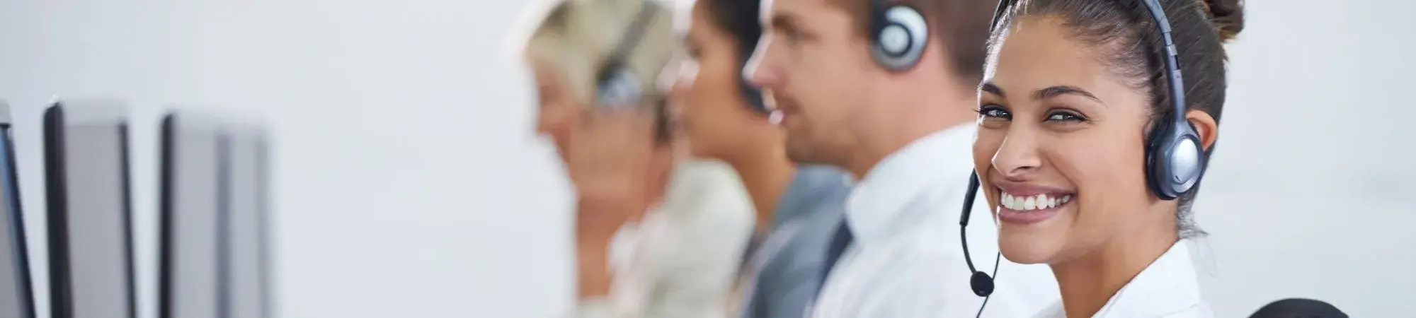 211 call center representative