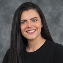 Amy Ulivieri Headshot